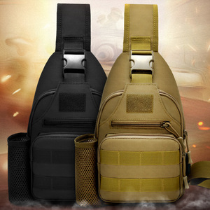 Bolso Bandolera de Poliéster de Moda con Puerto de Carga USB, Bolso Táctico MOLLE para Exteriores - Product Image 5