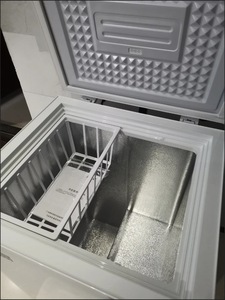 <span class=keywords><strong>Congelatore</strong></span> verticale J 106L con funzione di risparmio energetico, basso consumo <span class=keywords><strong>e</strong></span> cestello porta-alimenti in omaggio - Product Image 2