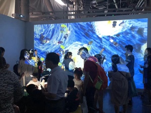 หน้าจอสัมผัสแบบนิ้วหลายหน้าจอ 3 * 36 เมตร 360 ผนังการฉายภาพแบบแช่สัมผัสแบบโต้ตอบประสบการณ์การแช่สัมผัสสําหรับพิพิธภัณฑ์ - Product Image 5