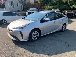 รถยนต์มือสองปี 2020 สำหรับ Prius LE 4 ประตู แฮทช์แบ็ก เกียร์อัตโนมัติ พวงมาลัยซ้าย เบาะหนัง ยาง R18 ขับเคลื่อนล้อหลัง พร้อมระบบควบคุมความเร็วอัตโนมัติ - Product Image 5