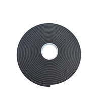 Bande adhésive en mousse PVC souple à cellules fermées haute densité 380 kg/m³ 220 kg/m³ à une face pour l'étanchéité des conduits CVC, des climatiseurs et des vitres de fenêtres