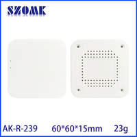 60*60*15mm Passerelle WiFi Hub sans fil IOT Boîtier électrique en plastique pour ZigBee Stable Smart APP Télécommande Capteur infrarouge