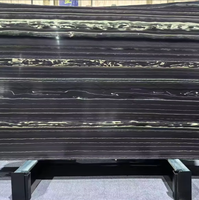 Marbre veiné or impérial poli, grande dalle, écologique, durable, design moderne pour comptoirs de cuisine intérieurs, salles de bain, villas