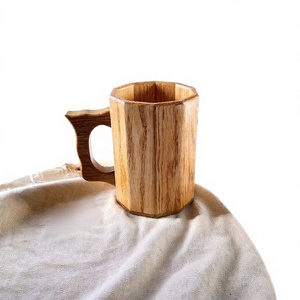 Mug en bois avec poignée, écologique, fait main, design moderne et luxueux, pour la maison, idéal comme cadeau - Product Image 1