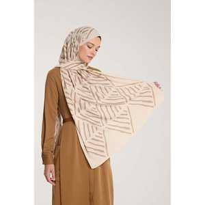 Bufanda Tradicional de Visón Pure Tone con Patrón en V en Color Beige - Product Image 4