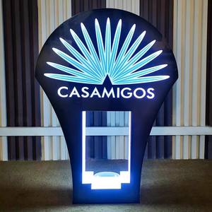 Led <span class=keywords><strong>Bouteille</strong></span> de <span class=keywords><strong>Champagne</strong></span> Glorifier Personnalisé Acrylique Signes Liqueur <span class=keywords><strong>Bouteille</strong></span> Affichage Lumineux <span class=keywords><strong>Bouteille</strong></span> Présentateur pour Boîte de Nuit - Product Image 6