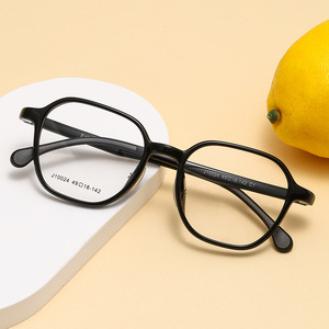 Gtp J10024 Monturas de gafas ópticas cuadradas para hombre Tr90 con montura completa y lentes AC, tendencia de moda 49 18 142 - Product Image 1