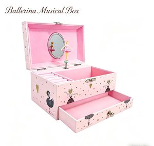 Boîte à musique en bois personnalisée Yiyu avec manivelle, ballerine rotative, son de <span class=keywords><strong>60</strong></span> secondes, écologique, luxe rose, Saint-Valentin - Product Image 1