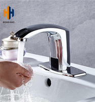 Robinet d'eau froide monocommande moderne classique à capteur tactile, finition chrome brossé, en alliage de zinc, à montage sur comptoir avec douchette extractible