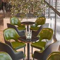 Ensemble de mobilier commercial de luxe moderne en bois et marbre pour hôtels, cafés, bars et restaurants, incluant canapé, banquette, table et chaises