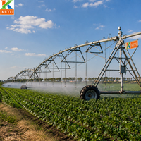 Équipement d'irrigation à pivot central moderne pour l'agriculture à grande échelle