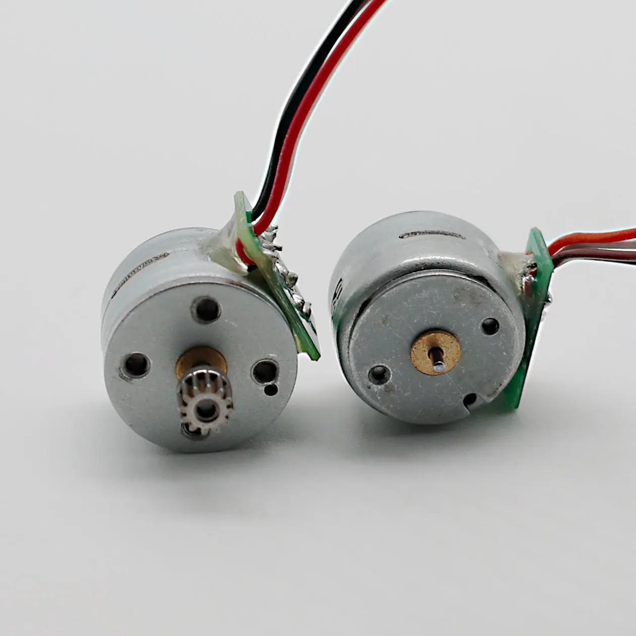 DC 5V 1.0mm Shaft 15BY Micro Mini 15mm Precision 2-phase 4-wire Stepper Motor