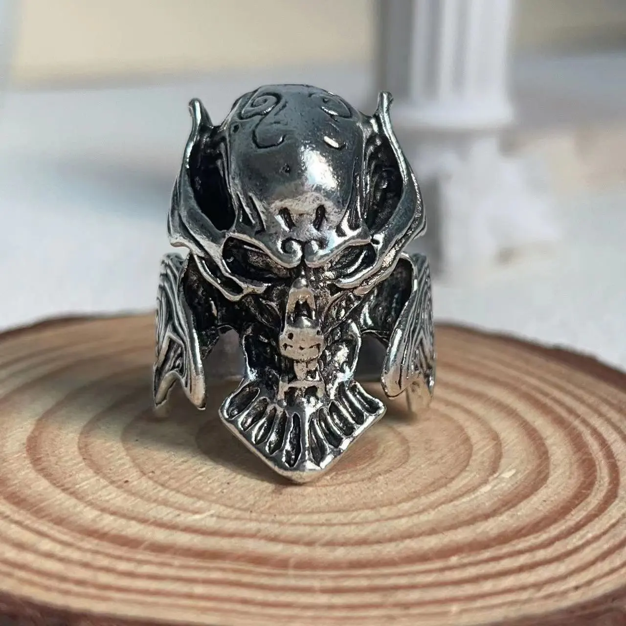 Hot Selling Wholesale Vintage Alloy Wolf Skull Closed Design Warrior Helmet Men'S Ring
