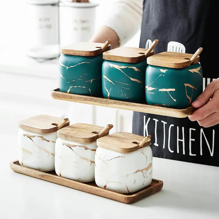 Küchen behälter Gewürz box Veranstalter Lagerung Marmor quadratisches Gewürz glas Set mit Bambus Holzdeckel und Etiketten Aufkleber