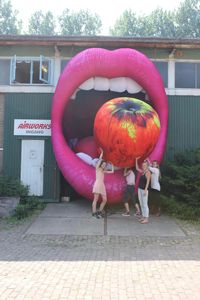 Modèle de lèvres géantes gonflables à bouche ouverte pour la décoration de scène de concert - Product Image 3