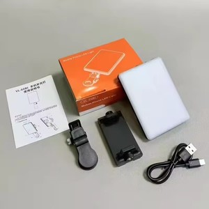 ไฟ LED แบบหนีบพลาสติก 5W อุปกรณ์เสริมโทรศัพท์สำหรับเซลฟี่และวิดีโอสด พร้อมเซ็นเซอร์สัมผัสสำหรับถ่ายภาพ - Product Image 2