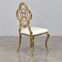 Chaise de banquet en acier inoxydable doré avec découpe florale au dos et assise en cuir PU