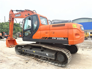 Pelle sur chenilles Doosan DX225LC de 22 tonnes, en bon état et à bas prix, pelleteuse Doosan DX225 DX300 de seconde main - Product Image 2