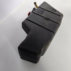 Ensemble de réservoir d'huile hydraulique Linde pour chariot élévateur électrique contrepoids XD20 XD25 XD30, pièce 4150194220000 - Product Image 1