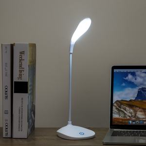 Lámpara de Estudio Inalámbrica Plegable 2024, Lámpara de Escritorio LED Recargable por USB, Portátil, para Mesita de Noche, Sala de Lectura - Product Image 1