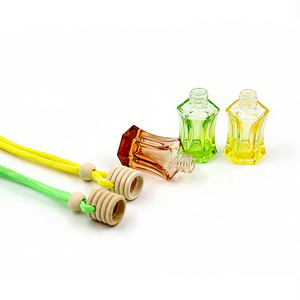 Flacon diffuseur de parfum carré en verre vide de 8 ml avec bouchon à vis pour parfum de voiture et diffuseur à bâtonnets - Product Image 6