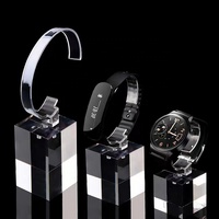 Présentoir de montre de luxe en plexiglas transparent avec support en C