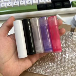 ลดราคา! หลอดลิปสติกแบบเติมได้ 4g 5g  บรรจุภัณฑ์ลิปบาล์ม  บรรจุภัณฑ์เครื่องสำอางเปล่า  บรรจุภัณฑ์โลชั่น  ขวดใสสำหรับเดินทาง - Product Image 6