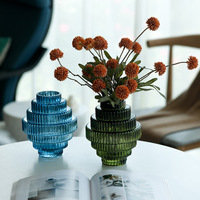 Vases en verre modernes de luxe léger à rayures verticales côtelées, col étroit, forme tour, pour roses fraîches, tiges séchées, décoration intérieure, mariage