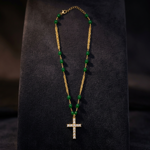 Collier personnalisé en laiton italien plaqué rhodium avec pendentif croix pavé de zirconiums, chaîne de chapelet perlée en agate vert émeraude, bijoux fins tendance - Product Image 5