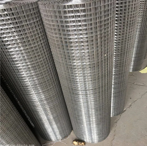 Máquina galvanizada Soldadura Malla de cerca de alambre pesado Precio de fábrica personalizado - Product Image 2