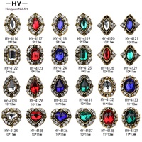 Paso Sico Nouveau style élégant Yiwu Décorations pour ongles en alliage plaqué argent avec diamants et pierres précieuses en verre rectangulaires en forme de goutte d'eau
