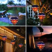 Lanterne solaire LED en forme de montgolfière avec éléments du drapeau américain 2026 pour jardin, indice de protection IP65, petite taille