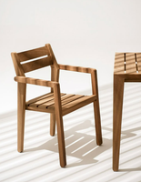 Ensembles de salle à manger d'extérieur en teck, modernes et minimalistes, de luxe, pour restaurants et hôtels, avec chaises empilables imperméables pour la maison et le bureau