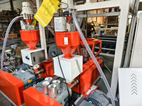 Machine de soufflage de film pour sacs vestes en HDPE de type ABA à double vis de co-extrusion SJ55x2-1000H