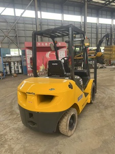 Montacargas Komatsu FD30 de Segunda Mano en Buen Estado, Montacargas Usado de 3 Toneladas a Bajo Precio, Máquina de Almacén Komatsu en Oferta - Product Image 3
