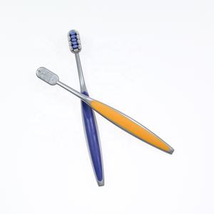 Cepillo de Dientes Manual para Adultos con Diseño de Orificios Grandes, Mango Ergonómico y <span class=keywords><strong>Cuello</strong></span> Curvo para un Uso Fácil - Product Image 3