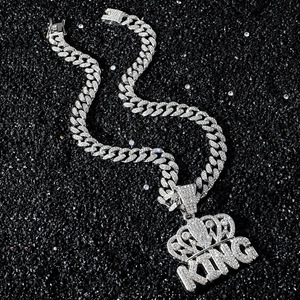 สร้อยคอแฟชั่นสไตล์ฮิปฮอปชุบทอง/เงิน ดีไซน์ Cuban Link พร้อมจี้รูปมงกุฎและตัวอักษร สำหรับผู้ชาย เครื่องประดับอินเทรนด์ - Product Image 2