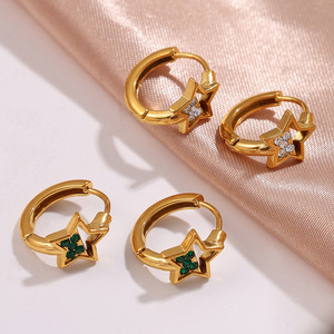 Pendientes de Aro con Pedrería en Forma de Estrella, Chapados en Oro, de Acero de Titanio, para Uso Diario de Mujer, con Engaste de Bisel, Primavera 2025 - Product Image 2