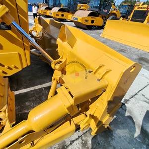 Bulldozer SHANTUI SD13 usado-13,7-15,2 Ton Multi-Version Dozer China Origin apto para trabajo en humedales y patios de carbón - Product Image 2