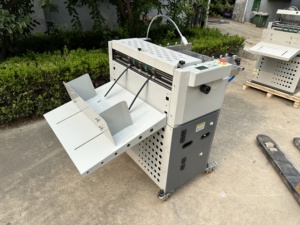 Máquina plegadora eléctrica corte <span class=keywords><strong>de</strong></span> cartón para <span class=keywords><strong>Morgana</strong></span> <span class=keywords><strong>de</strong></span> bolsillo y papel adhesivo - Product Image 3