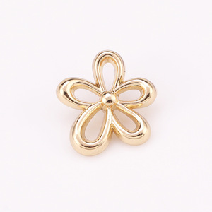 Hollow Flower Metal Buttons, Elegant <strong>Cocomelon</strong> Style Sew-On Buttons, High-End Metal Fasteners for Garment - Product Image 4