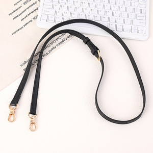 Lanière de téléphone en cuir à double boucle réglable, chaîne de téléphone unisexe à porter en bandoulière avec accessoires de sac multifonctionnels - Product Image 5