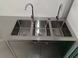 Camión de Comida Móvil Retro AURON, Moderno, de Acero Inoxidable y Fibra de Vidrio, para Helados, Hot Dogs, Papas Fritas, Comida Rápida al Aire Libre, Servicio de Catering Comercial - Product Image 6