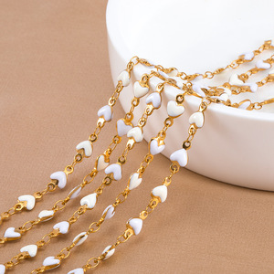 Nueva Cadena de Acero Inoxidable Chapada en Oro de 18K con Corazón de Esmalte Blanco |   Se vende por metro, rollo o carrete para la creación de joyería DIY - Product Image 2