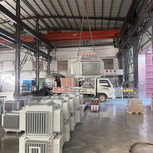 Transformateur immergé dans l'huile triphasé Hongwei 100 KVA 125 KVA 160 KVA 200kva 10 KV/11 KV 220V/400V 50/60Hz pour la <span class=keywords><strong>distribution</strong></span> d'énergie - Product Image 2