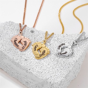 Collar con Huella de Bebé Personalizado, Grabado Láser en Acero Inoxidable, Colgante con Nombre Personalizado, Joyería en Oro, Plata y Oro Rosa - Product Image 1