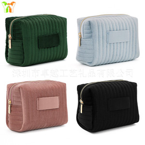Sac cosmétique en velours avec fermeture éclair, sac de rangement portable pour articles de toilette, sac de rangement grande capacité pour produits de soin de la peau - Product Image 5