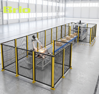 Clôture de protection industrielle Brio avec panneaux de sécurité en treillis soudé pour la protection des robots dans les usines automatisées