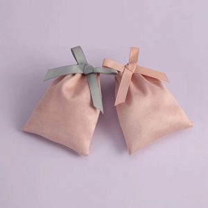 Wholesale Eco-Friendly Durable Personal Drawstring for Velvet Pouches for Necklace Jewelry Accessories <b>Small</b> Gift Bag - Product Image 3