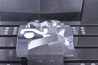 Centre d'usinage vertical CNC chinois DL DMTG Genertec VMC855 à 4 axes pour la fabrication de pièces aérospatiales